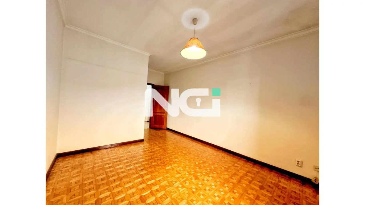 Apartamento T3 para Venda em Urgezes Foto 16