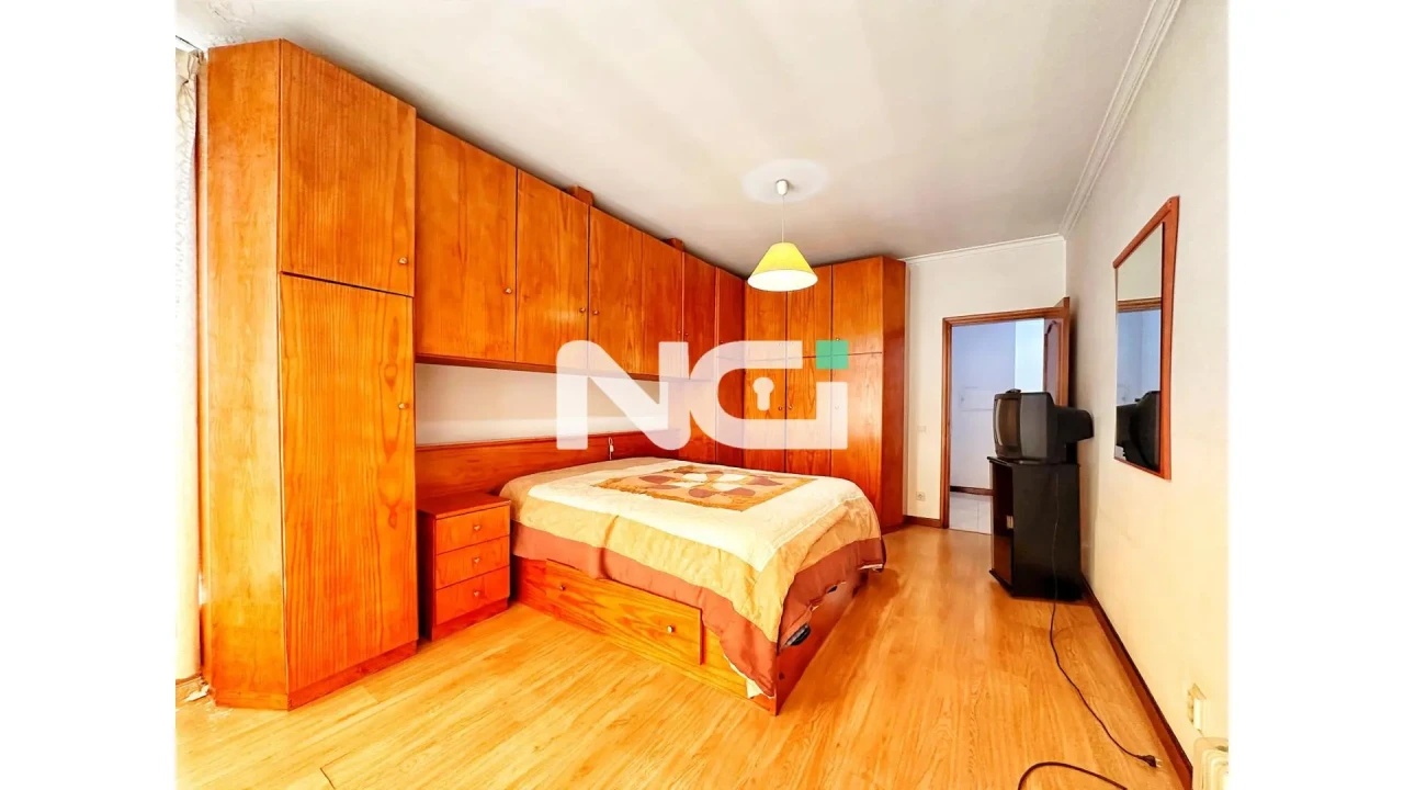 Apartamento T3 para Venda em Urgezes Foto 21