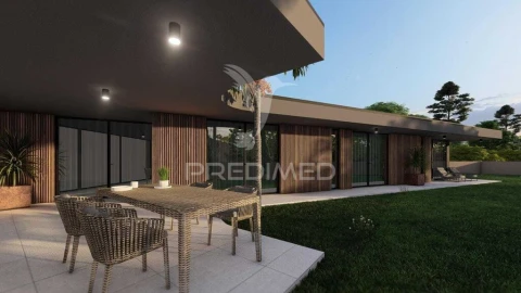 Moradia T4 para Venda em Prado (São Miguel)