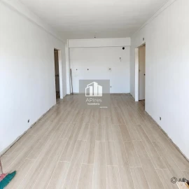 Apartamento T4 para Venda em Charneca de Caparica e Sobreda
