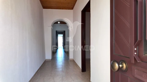 Moradia T4 para Venda em Ferreira do Alentejo e Canhestros