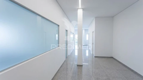 Loja para Venda em Setubal (São Sebastião)