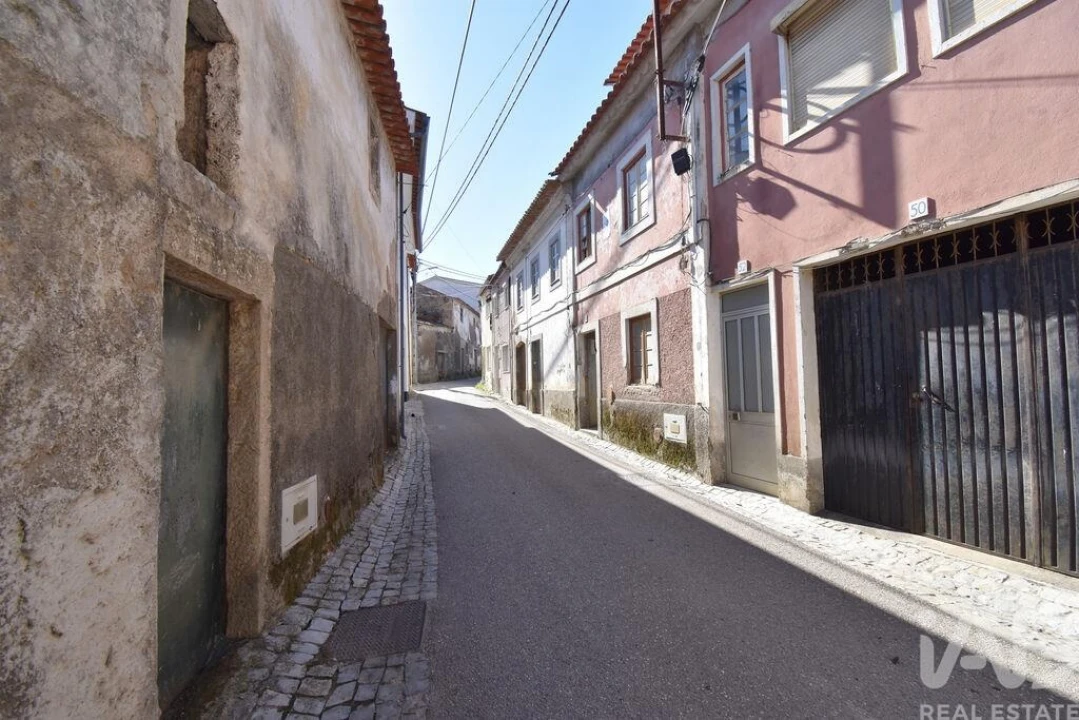 Moradia para Venda em Condeixa-A-Velha e Condeixa-A-Nova Foto 3