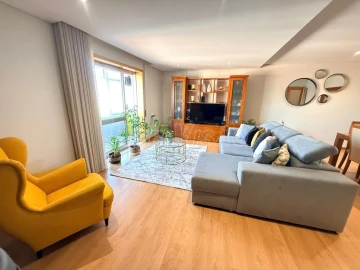 Apartamento T3 para Venda em Ermesinde