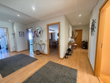 Apartamento T3 para Venda em Ermesinde