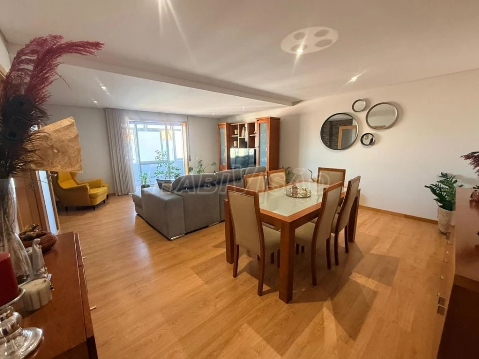 Apartamento T3 para Venda em Ermesinde Foto 5
