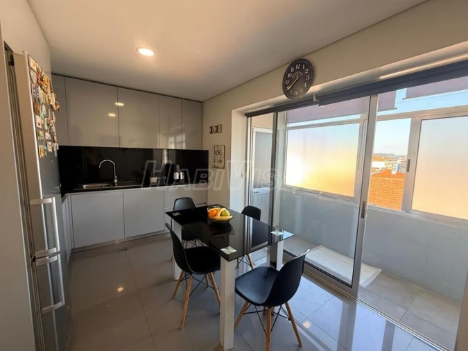 Apartamento T3 para Venda em Ermesinde Foto 2