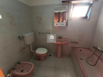 Apartamento T3 para Venda em Charneca de Caparica e Sobreda