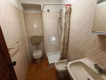 Apartamento T3 para Venda em Charneca de Caparica e Sobreda