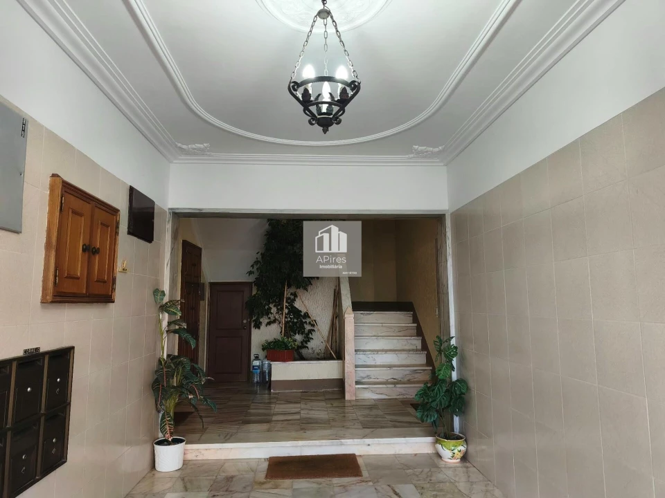 Apartamento T3 para Venda em Charneca de Caparica e Sobreda Foto 41