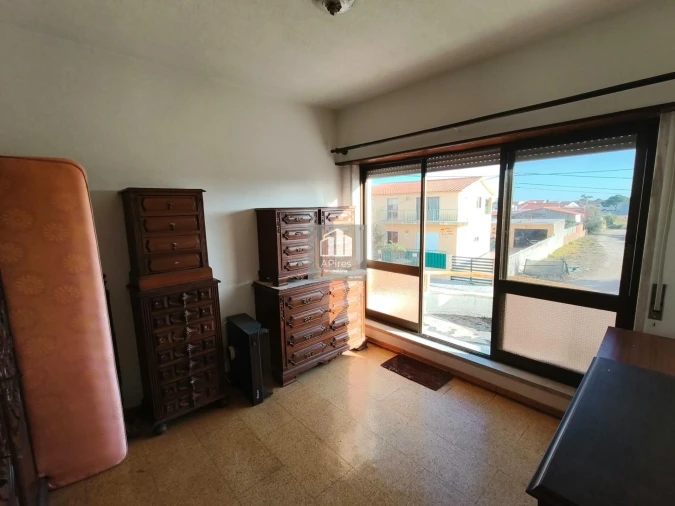 Apartamento T3 para Venda em Charneca de Caparica e Sobreda Foto 31