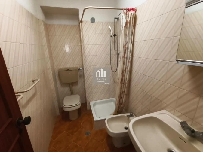 Apartamento T3 para Venda em Charneca de Caparica e Sobreda Foto 24