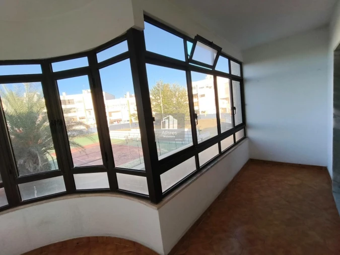 Apartamento T3 para Venda em Charneca de Caparica e Sobreda Foto 12