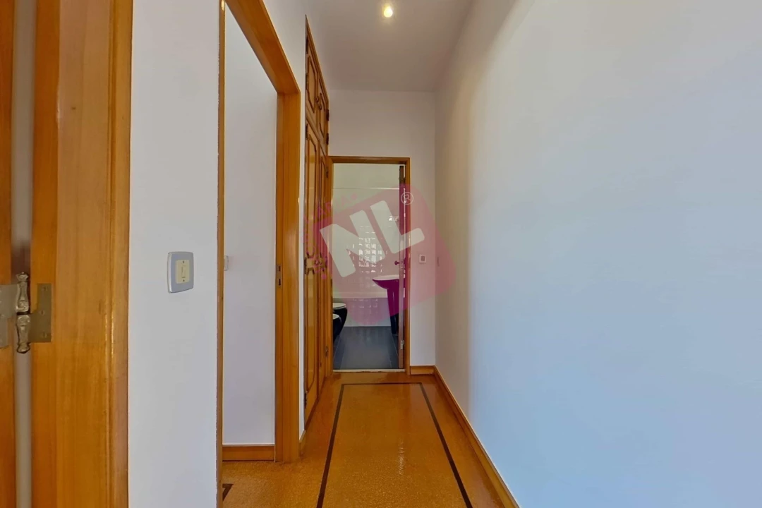 Apartamento T2 para Arrendamento em Lumiar Foto 12