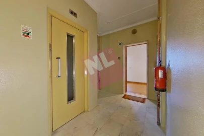 Apartamento T2 para Arrendamento em Lumiar
