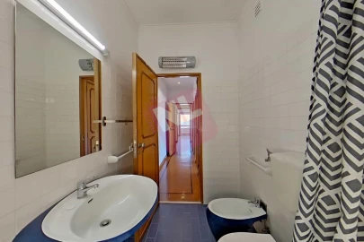 Apartamento T2 para Arrendamento em Lumiar