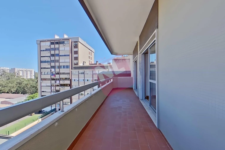 Apartamento T2 para Arrendamento em Lumiar Foto 25