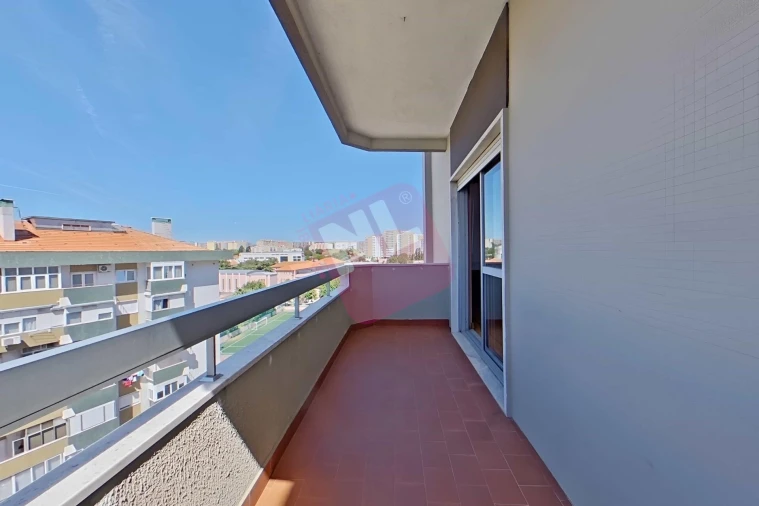 Apartamento T2 para Arrendamento em Lumiar Foto 11