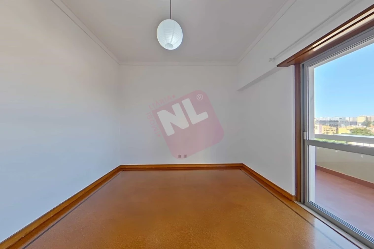 Apartamento T2 para Arrendamento em Lumiar Foto 18