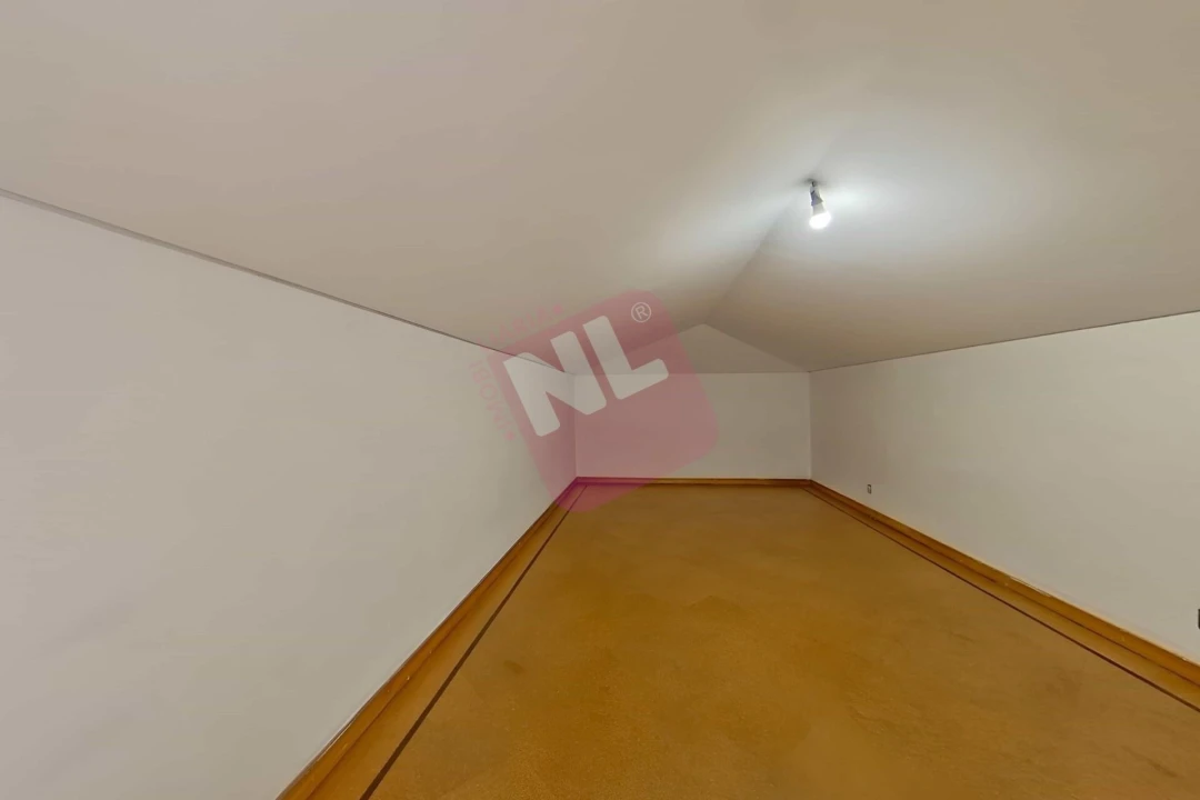 Apartamento T2 para Arrendamento em Lumiar Foto 27