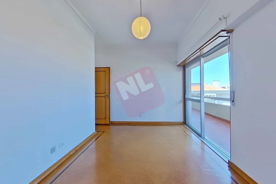 Apartamento T2 para Arrendamento em Lumiar Foto 23