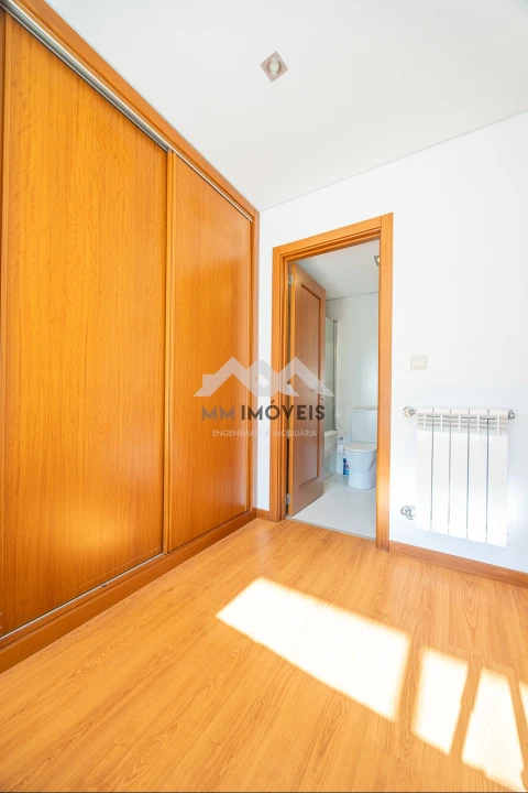 Apartamento T2 para Venda em Custoias