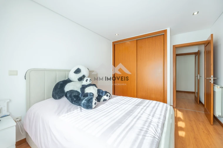 Apartamento T2 para Venda em Custoias Foto 12
