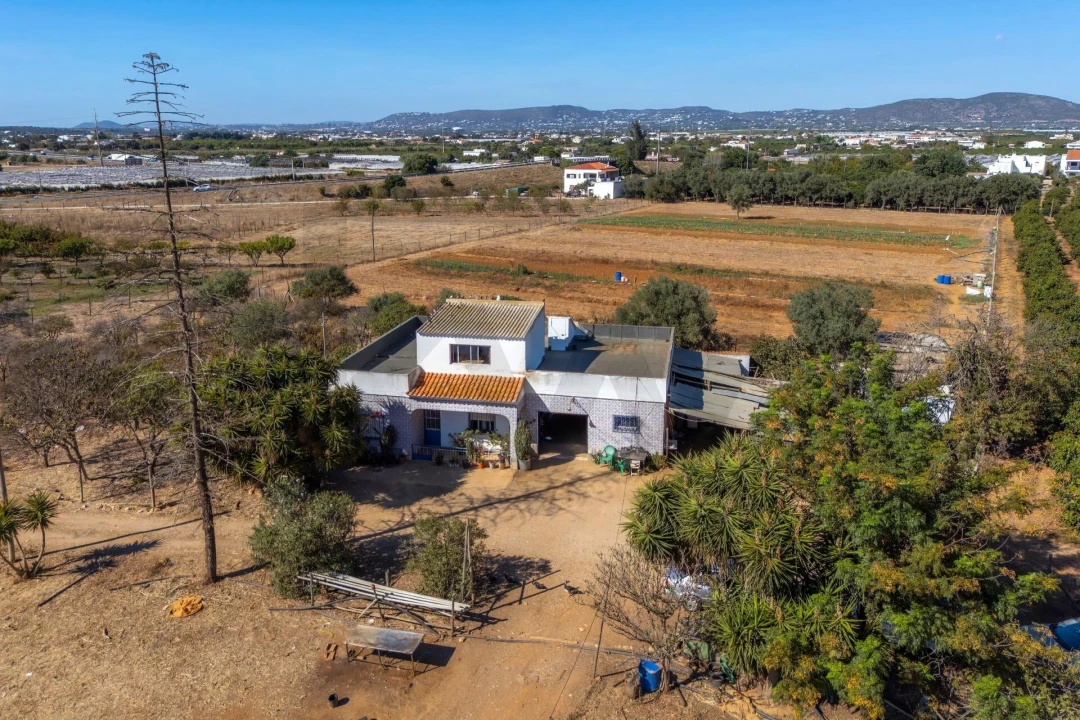 Moradia T3 para Venda em Faro (Sé e São Pedro) Foto 50
