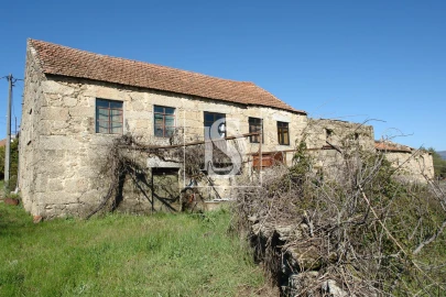 Moradia T4 para Venda em Caria