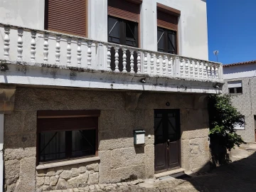 Moradia T6 para Venda em Belmonte e Colmeal da Torre