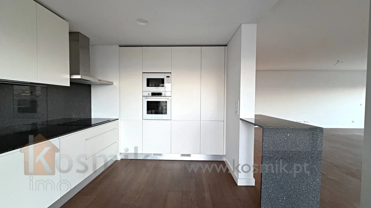 Apartamento T4 para Venda em Seixal, Arrentela e Aldeia de Paio Pires Foto 19