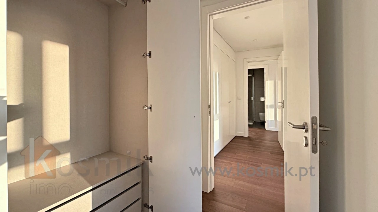 Apartamento T4 para Venda em Seixal, Arrentela e Aldeia de Paio Pires Foto 34