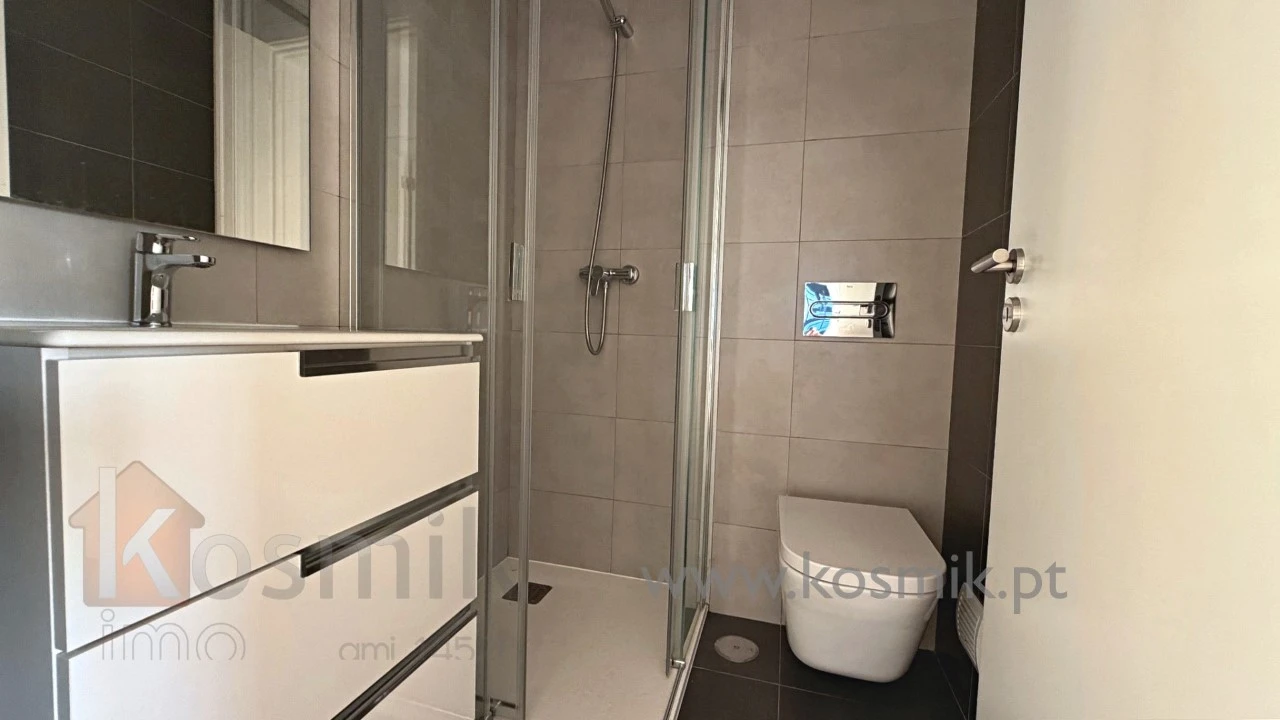 Apartamento T4 para Venda em Seixal, Arrentela e Aldeia de Paio Pires Foto 43