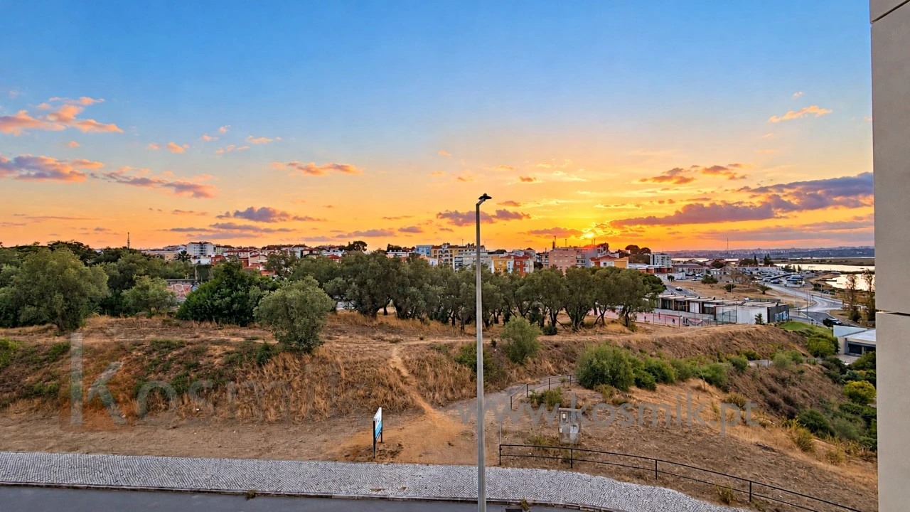 Apartamento T4 para Venda em Seixal, Arrentela e Aldeia de Paio Pires Foto 57