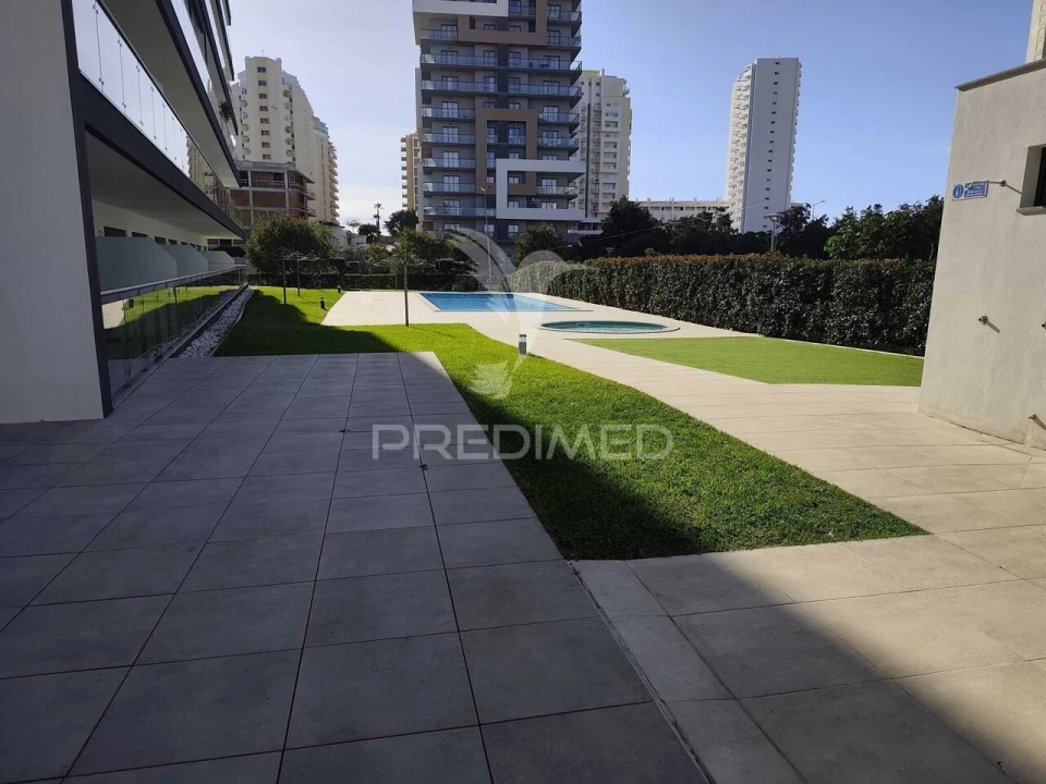 Apartamento T3 para Venda em Portimão Foto 9