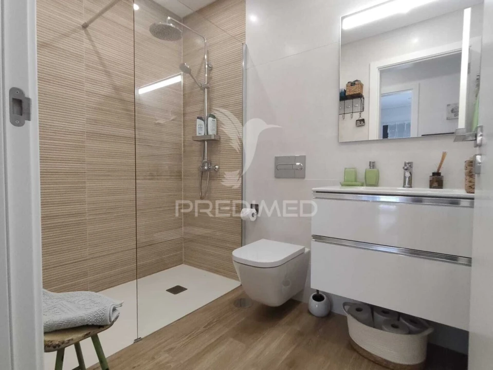 Apartamento T3 para Venda em Portimão Foto 16