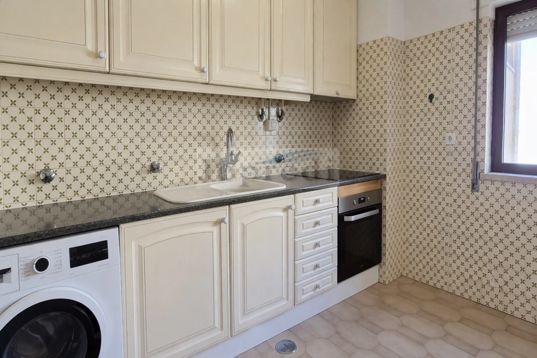 Apartamento T1 para Arrendamento em Carcavelos e Parede Foto 1