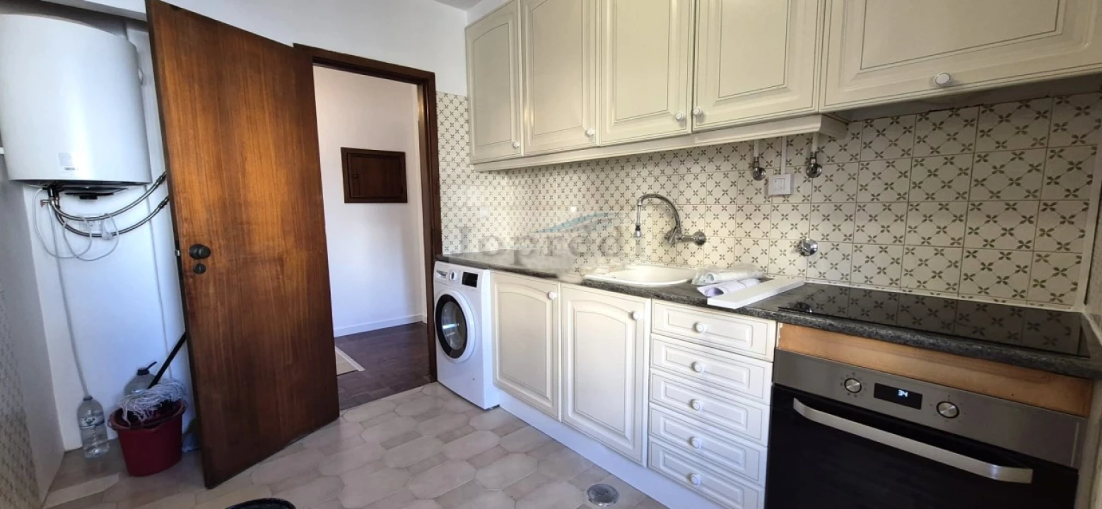 Apartamento T1 para Arrendamento em Carcavelos e Parede Foto 2