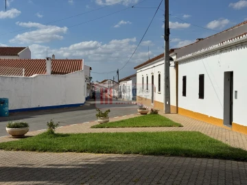 Moradia T2 para Venda em Panoias e Conceição