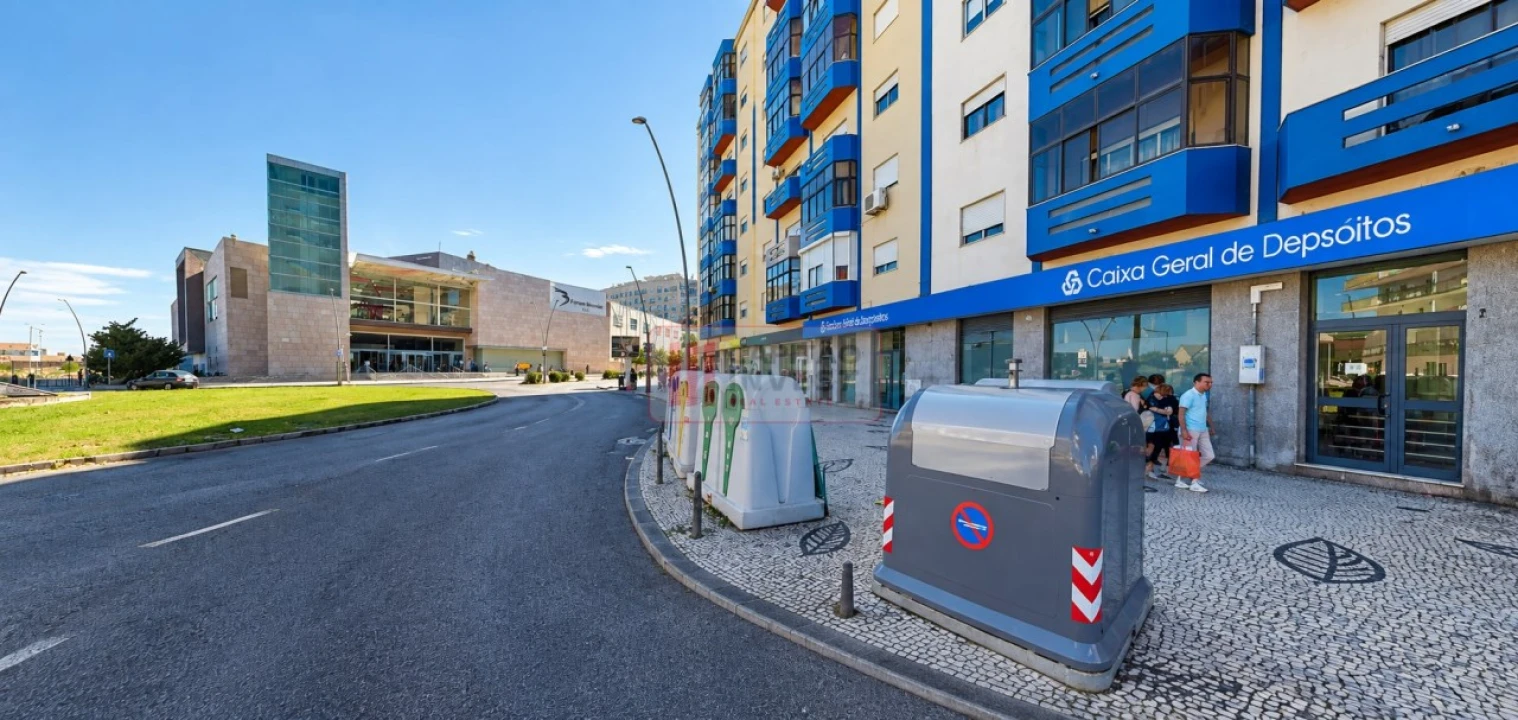 Apartamento T2 para Venda em Barreiro e Lavradio Foto 55