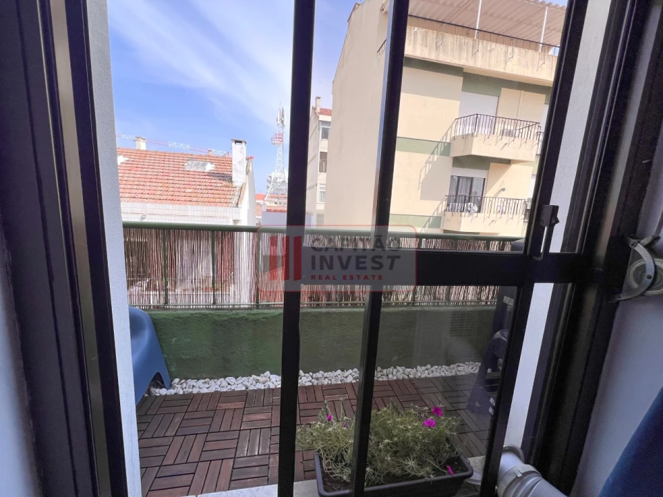 Apartamento T2 para Venda em Barreiro e Lavradio Foto 11