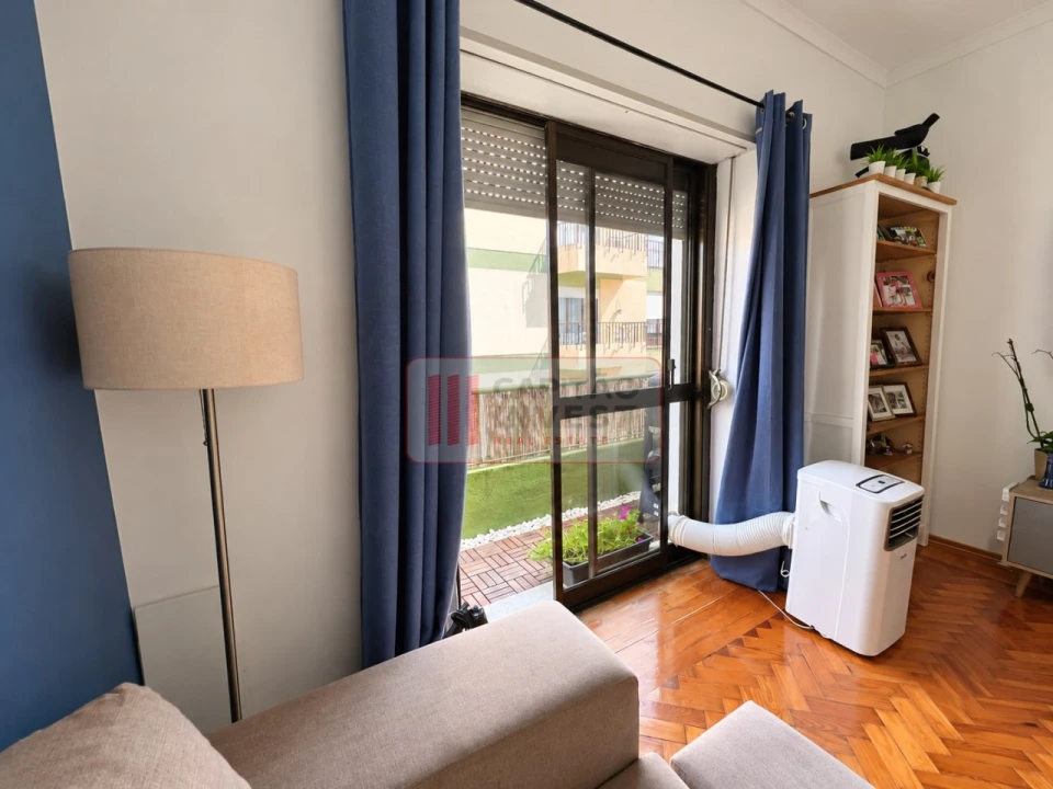 Apartamento T2 para Venda em Barreiro e Lavradio Foto 9