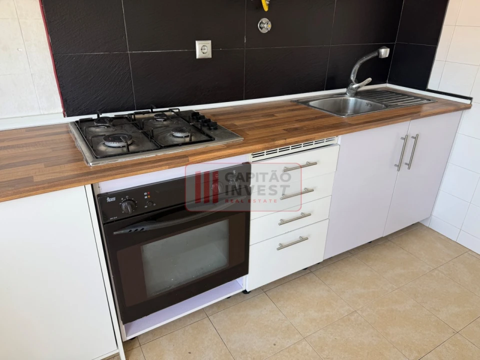Apartamento T2 para Venda em Costa da Caparica Foto 5