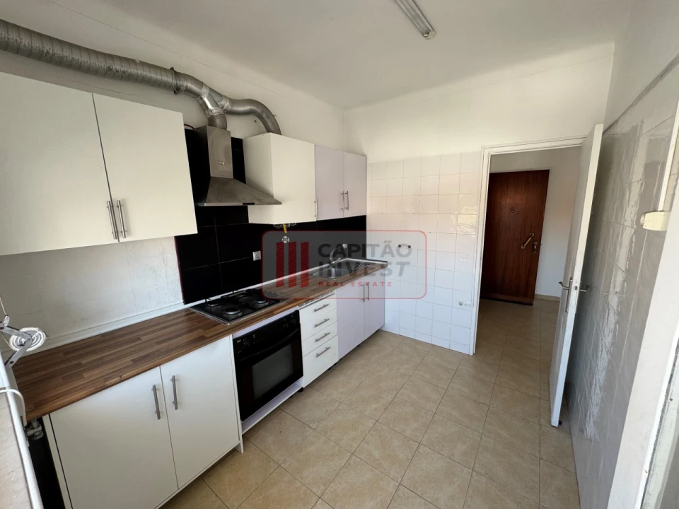 Apartamento T2 para Venda em Costa da Caparica Foto 1
