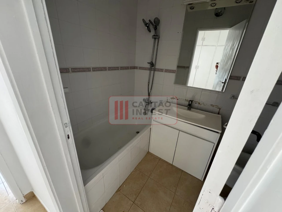 Apartamento T2 para Venda em Costa da Caparica Foto 12