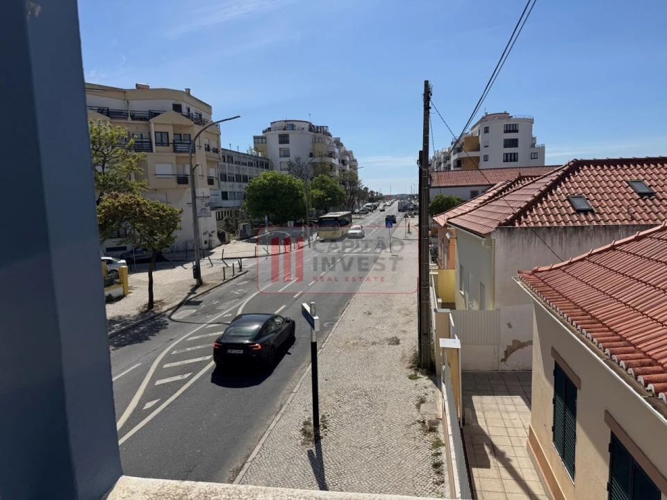 Apartamento T2 para Venda em Costa da Caparica Foto 20