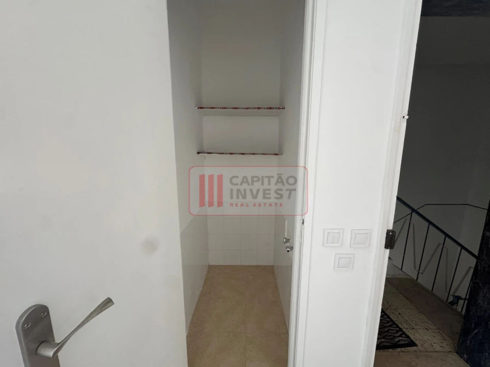 Apartamento T2 para Venda em Costa da Caparica Foto 27