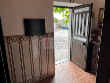 Moradia T1 para Venda em Santa Cruz