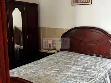 Moradia T1 para Venda em Santa Cruz