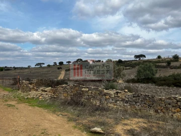 Moradia T1 para Venda em Santa Cruz
